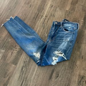 Women’s American Eagle Outfitter’s Distressed Jeggings Sz 6